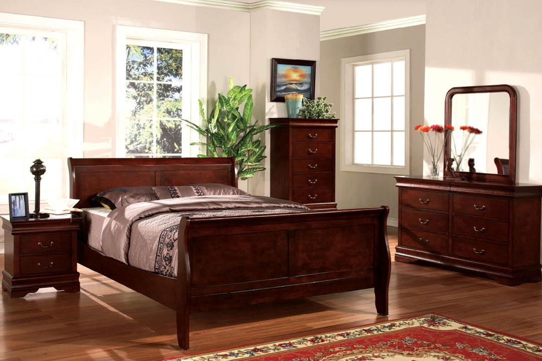 Louis Philippe Sleigh Bed - Queen with Rich Cherry Finish by